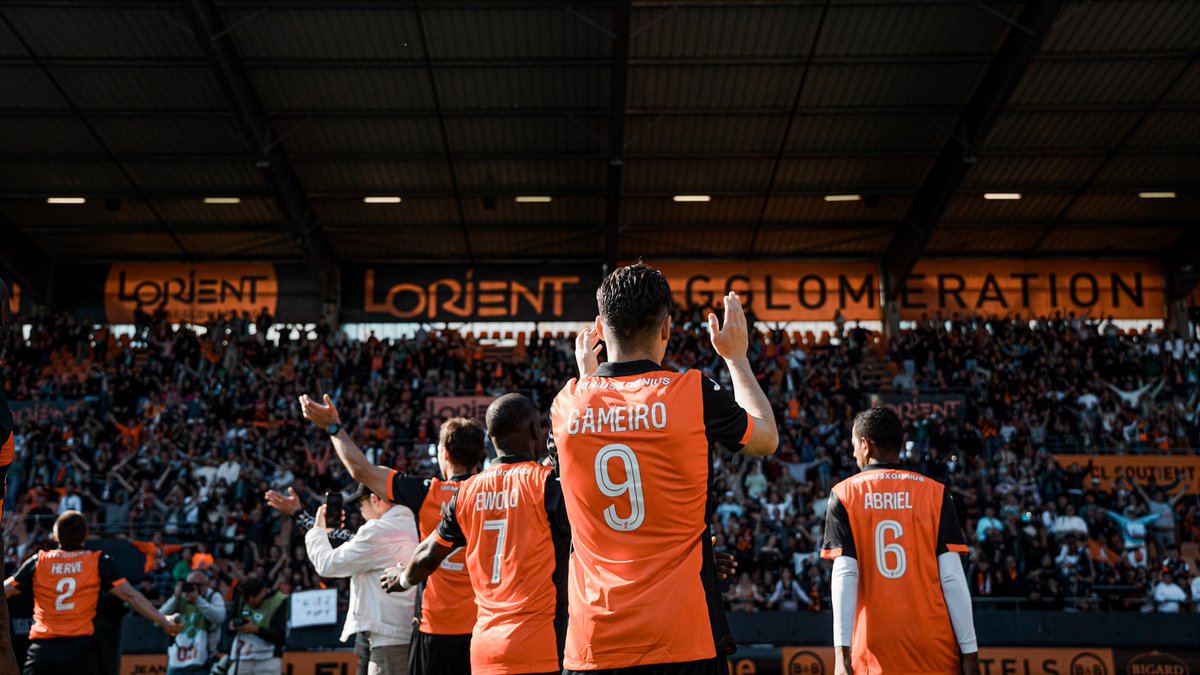 FCLorient's tweet photo. 𝐅𝐈𝐄𝐑𝐒 𝐃’𝐄𝐓𝐑𝐄 𝐋𝐎𝐑𝐈𝐄𝐍𝐓𝐀𝐈𝐒 🧡

Un Centenaire rempli d’émotions, de sourires, de souvenirs…

1⃣0⃣0⃣ans d’histoire 🐟🔶 https://t.co/Q4SyR6BGCM