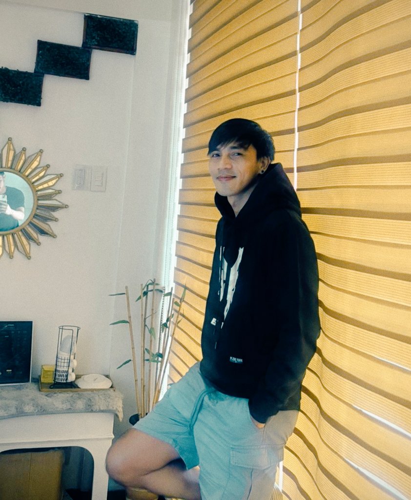 Thera. Bryan tweet media