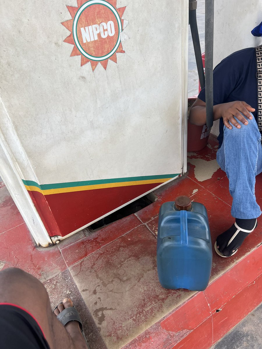 Emmanuel 💫 tweet media