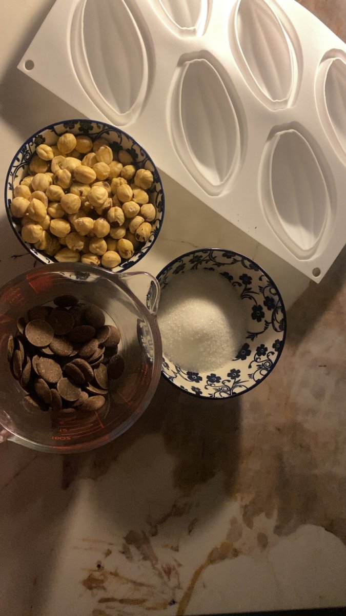 زْينبَ tweet media