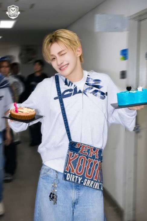 누누숨 tweet media