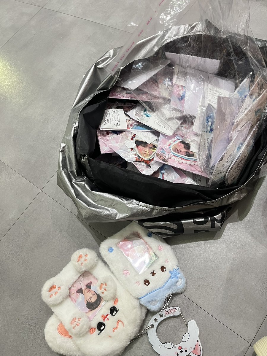 𝐭𝐨𝐧𝐟𝐚𝐢𝐢♡🎀 ₊ ˚ tweet media