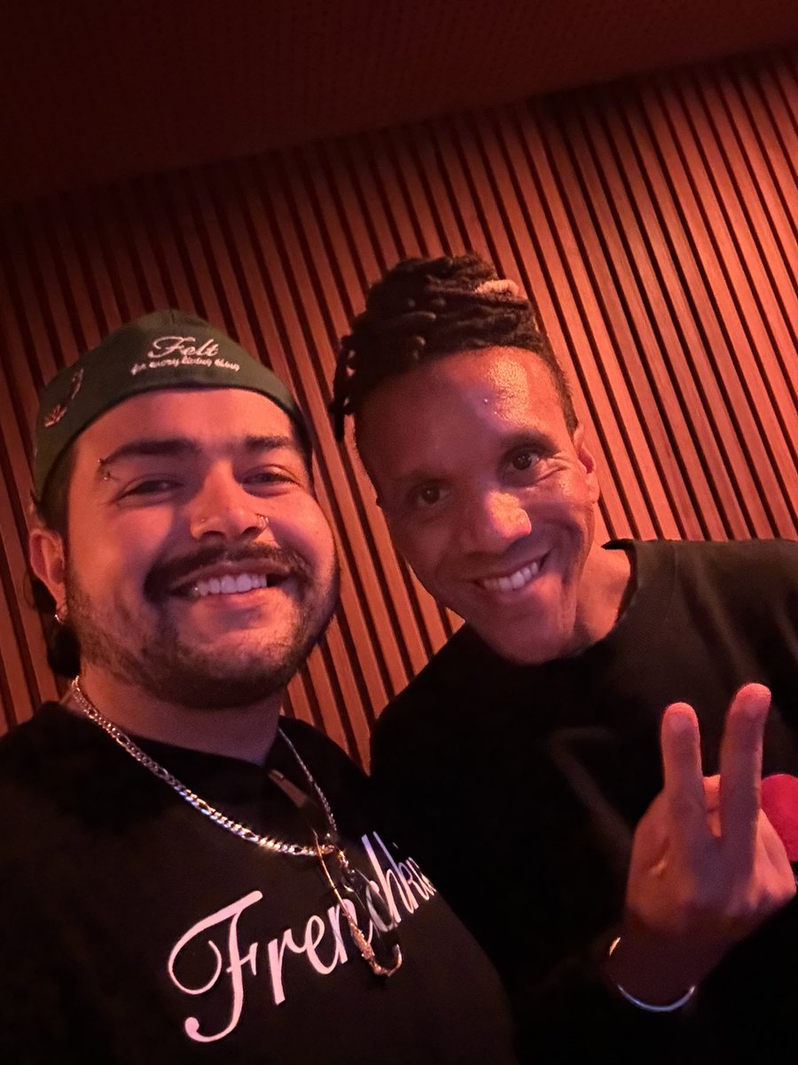 Million Dollar Pípe tweet media