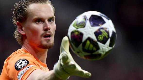 Lilywhite Rose tweet media