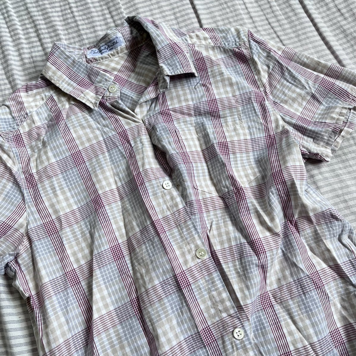 lunksaw's tweet photo. ˖˚⊹ ⋆♡ 📍เชิ้ตจิ๋ว ˚⋆⋮

— price 80
— s m
ᯓᡣ𐭩 ใส่พอดีตัวสวย ๆ เลยแม่ จึ้งมากกกก !!!

#โล๊ะตู้ #โล๊ะตู้เสื้อผ้า #เสื้อผ้ามือสอง #เสื้อผ้ามือ2 #ส่งต่อเสื้อผ้า #ส่งต่อเสื้อผ้ามือสอง #เสื้อผ้ามือสองสภาพนางฟ้า https://t.co/a7siH4jkig