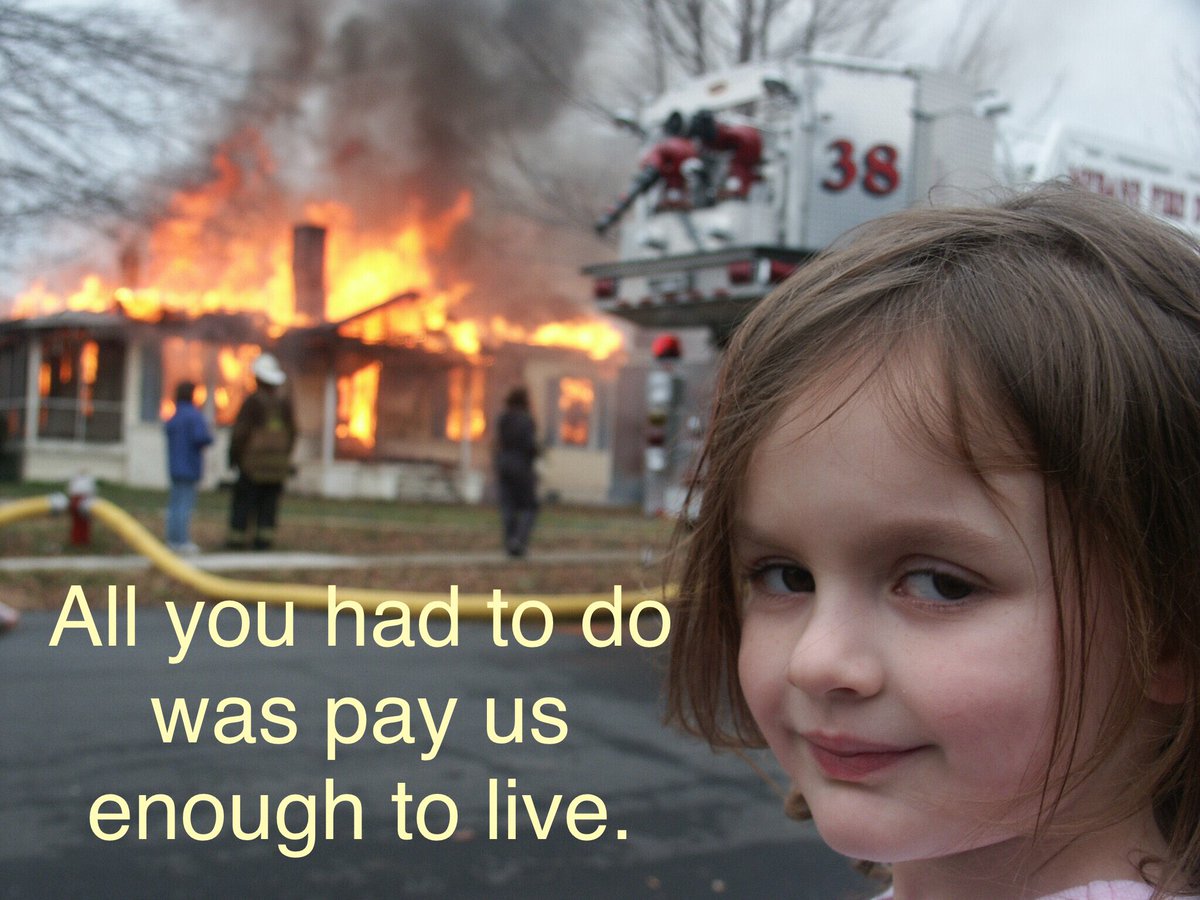 Correcting the Record with Guillotines ☭ tweet media