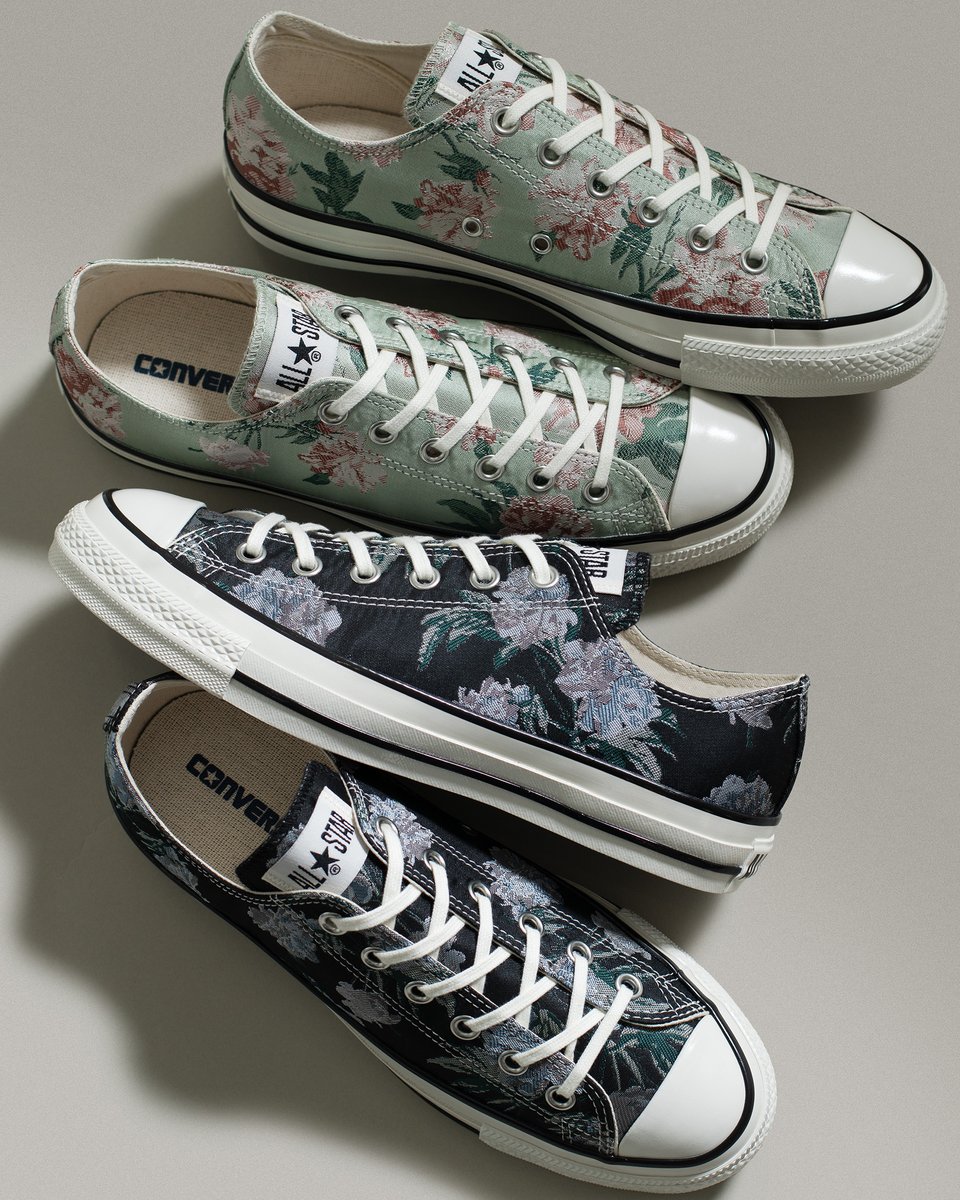 CONVERSE_Japan's tweet image. 🌸花柄のモチーフで春を彩る、新作ラインナップ🌸

レトロなプリントからフラワーチャーム付きのモデルまで、多彩なバリエーションを展開。
春の陽気に合わせ、足元も軽やかな装いに🌿

#converse #コンバース