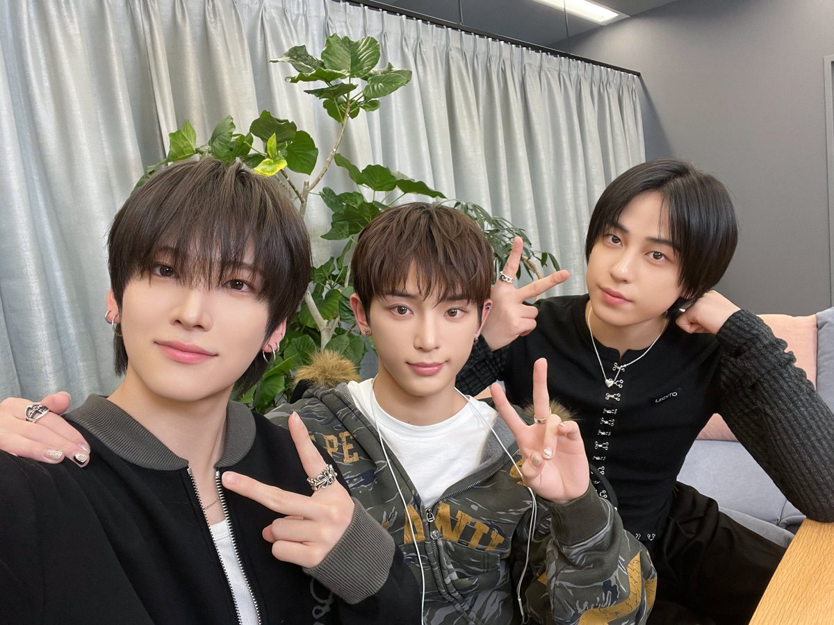 &TEAM OFFICIAL tweet media