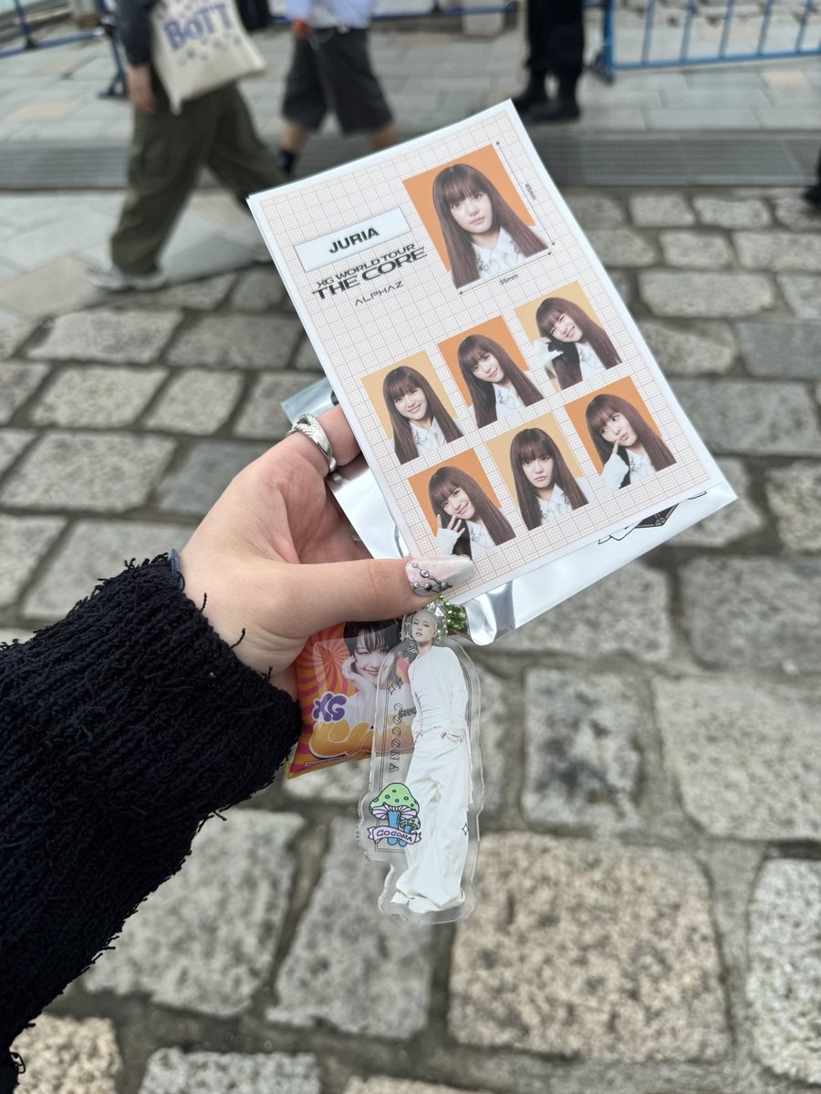 なこ@お取引 tweet media