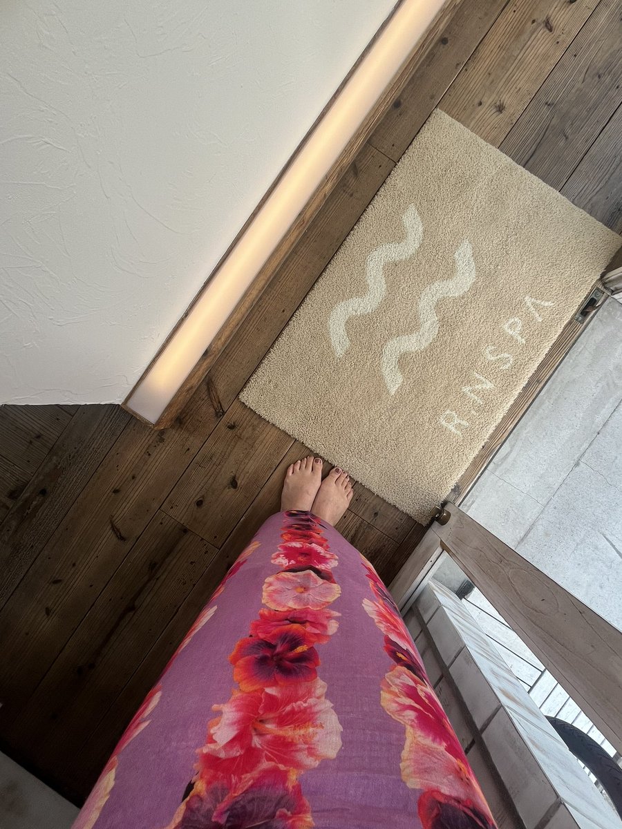 nspa_ys's tweet photo. 久しぶりの投稿🌺
新しくと届いたパレオがかわいい🌺

春になってから、
ヘッドスパが大人気💆‍♀️💆‍♂️

みなさま癒されにいらしてください〜✨

#NSPA
#ロミロミ 
#massage
#中之島 https://t.co/Z6ITZX8II0