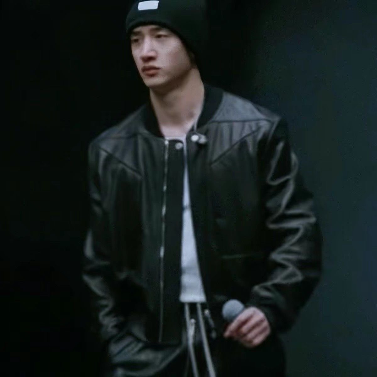 нуна ин зе билдинг tweet media