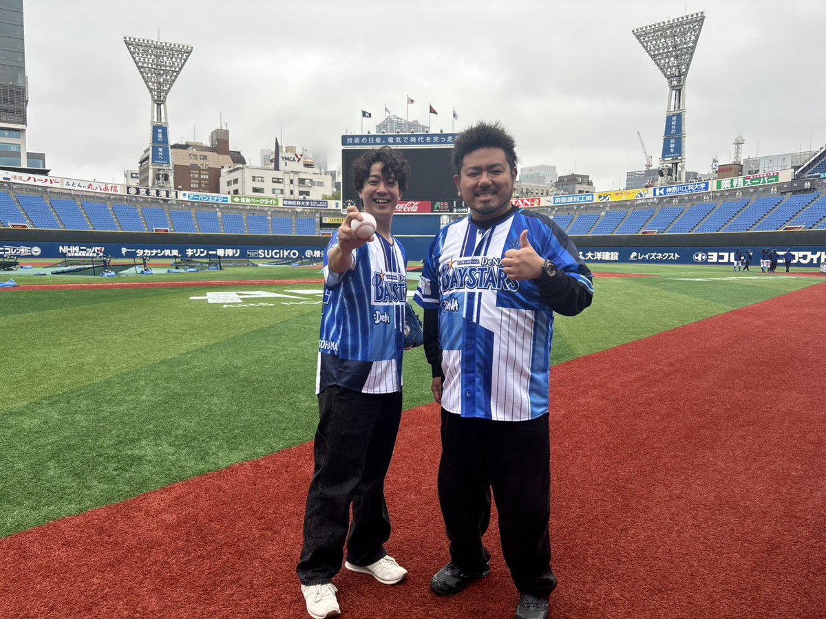kinno06's tweet photo. 今日のベイスターズvsカープ戦ドンデコルテ小橋とセレモニアルピッチ＆トークショーををする予定でしたが試合が中止になりました！！

ベイスターズファンの皆様また明日から応援しましょう！！

残念ですが帰ります！！

#baystars https://t.co/CL7IIPWCbU