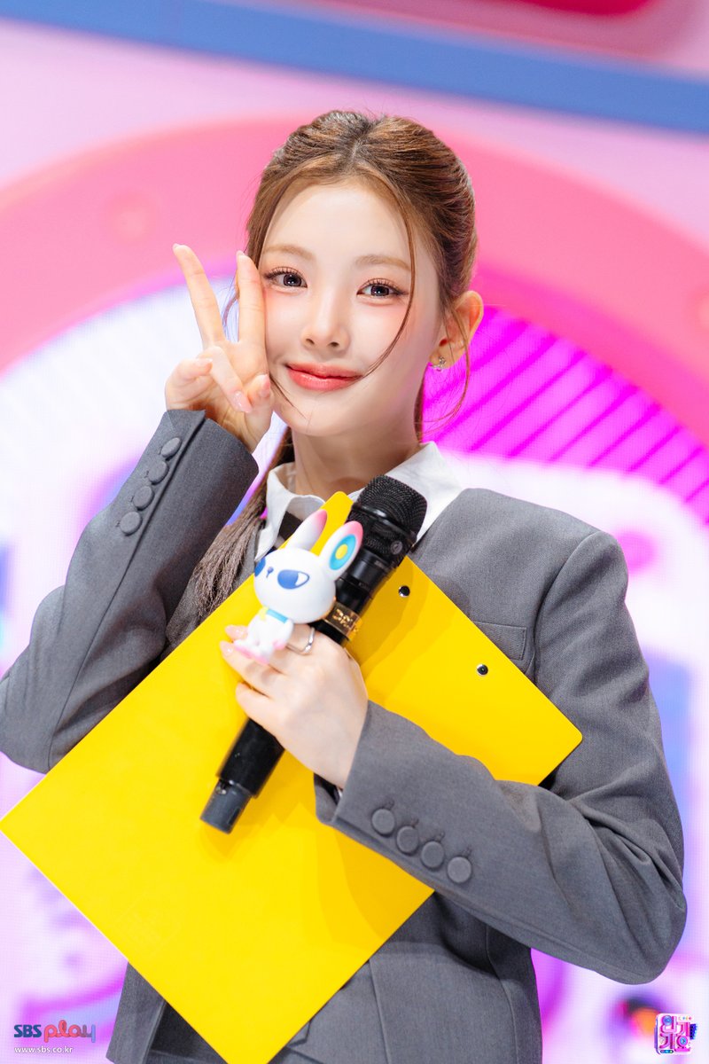 SBS 인기가요 (SBS Inkigayo) tweet media