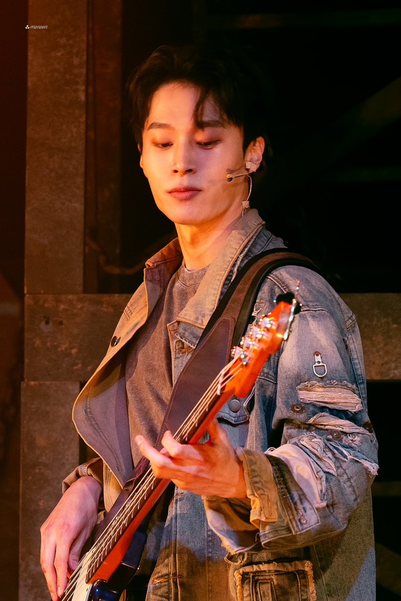 𝓶𝓸𝓷𝓸𝓸𝓷_𝓹𝓲𝓬 tweet media