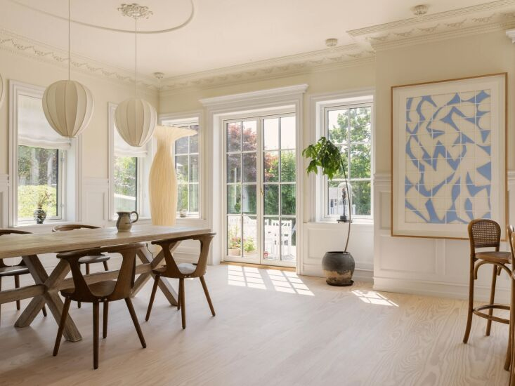DustinMPeyser's tweet image. A Hellerup Villa, Reworked from the Structure Up by Sarah Fitzgerald dlvr.it/TRyhFr 👉 Reveal Your ROI bit.ly/MyHomeAI 👈 #InteriorDesign #Renovation #ScandinavianDesign #HomeDecor #Hellerup