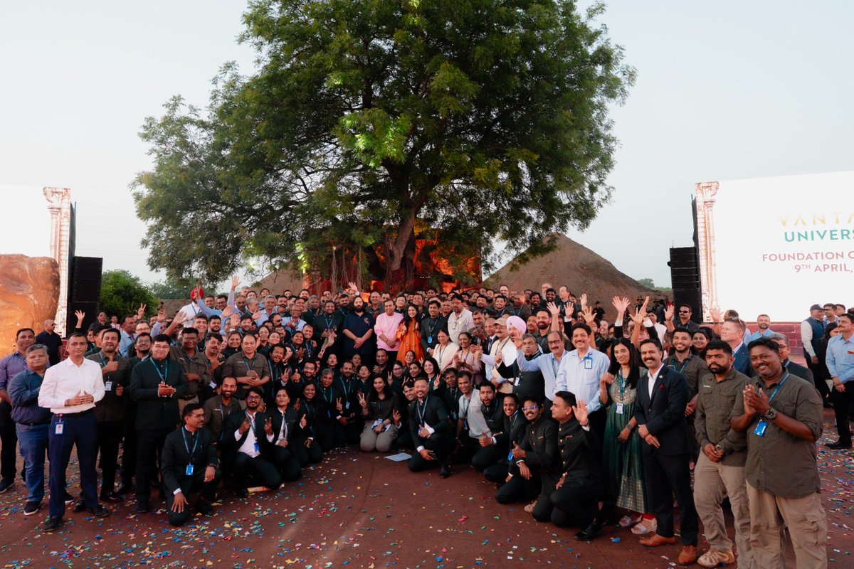 Het Shah 🎭 tweet media