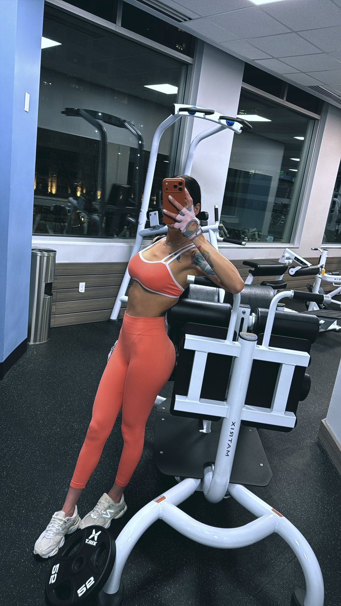 MODEL BOOSTERS tweet media