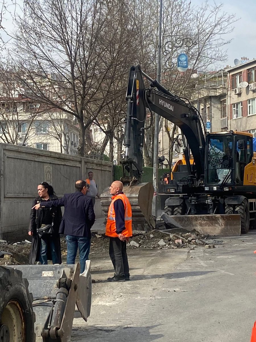 IslambeyMuhtar's tweet photo. Aşkla mahalleme Hizmete devam 
Gökyüzünün maviliği kadar ferah, Duruşumuz kadar onurlu ve yaptığımız her işte güven veren bir duruşla yolumuza devam ediyoruz.

#fyp #islambeymuhtarı #keşfet #orhanadak #muhtar #keşfetteyizzz #keşfetteyizzz #eyüpsultan #içişlerbakanlığı #orhanadak https://t.co/EHcJWTtn6W