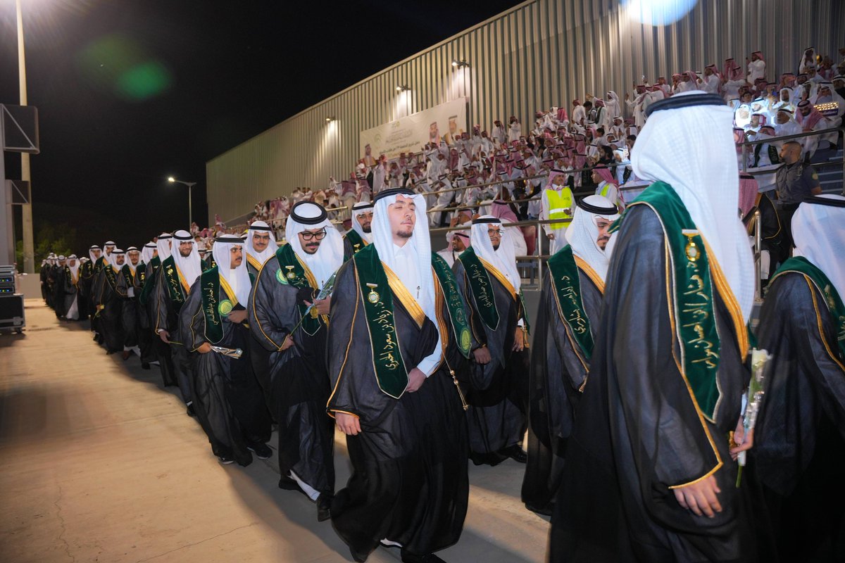 كلية الطب - جدة tweet media