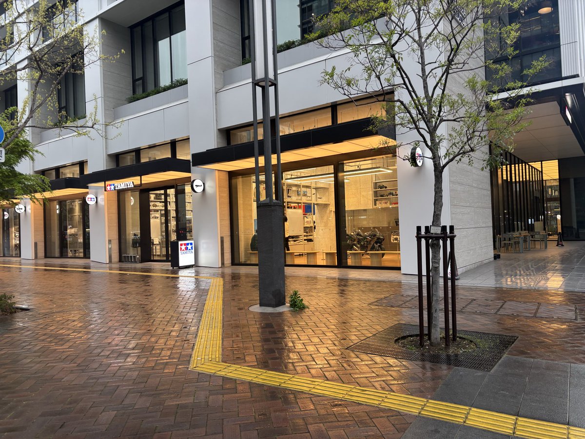 もともと tweet media