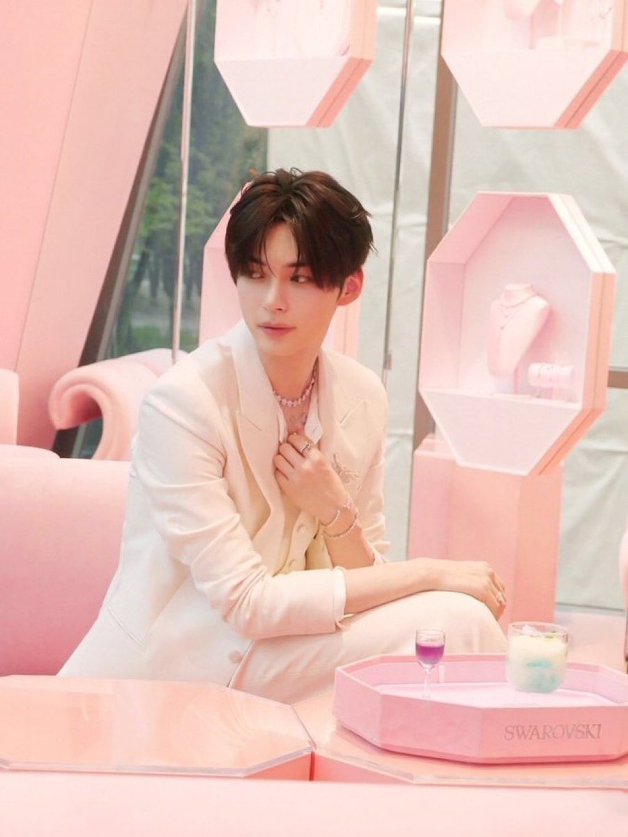 flower lantern tweet media