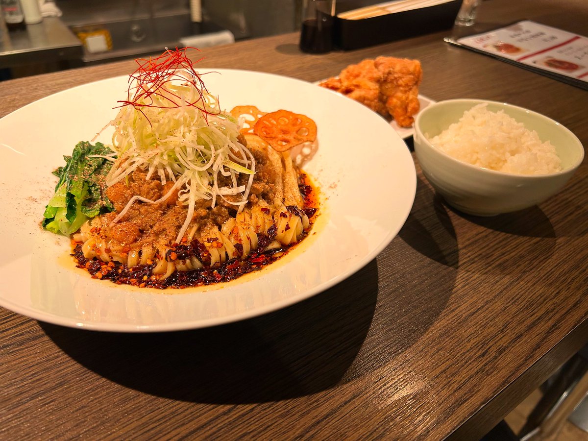 担担麺と串中華へいぞう〜花芝店〜 tweet media