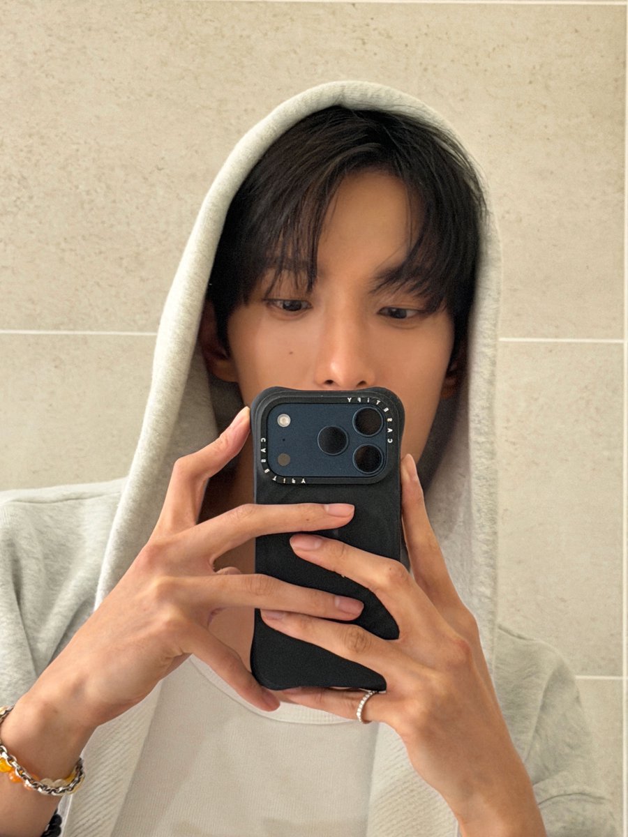 WE GOT NEW DOKYEOM SELCA OH MY GOSH🫠🤍