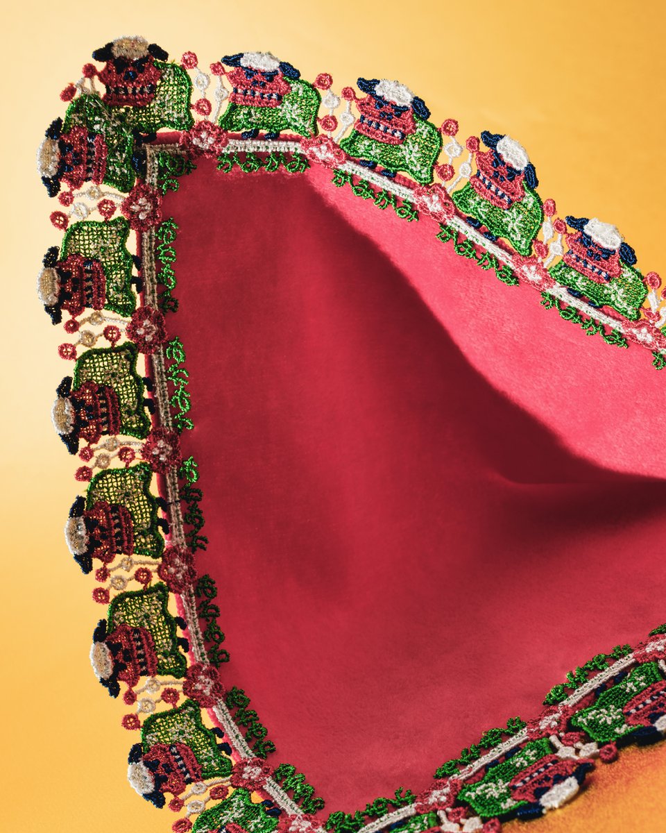 近沢レース店 tweet media