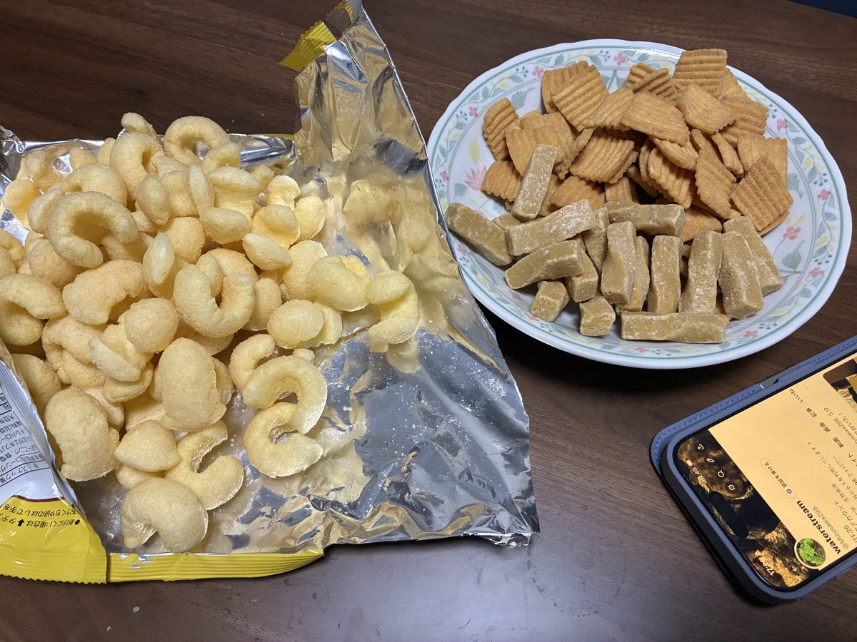 まがねじ tweet media