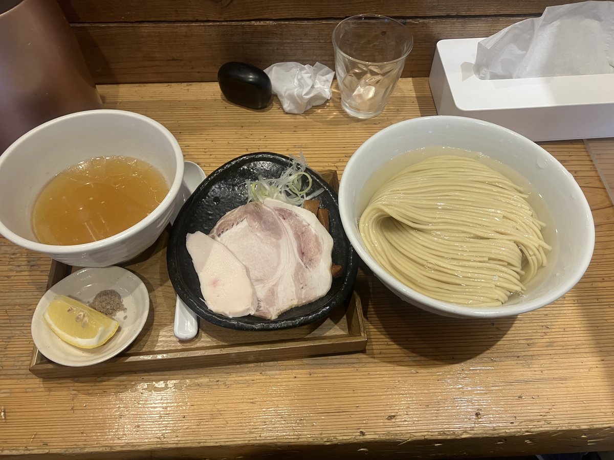 レア(光の神主) tweet media