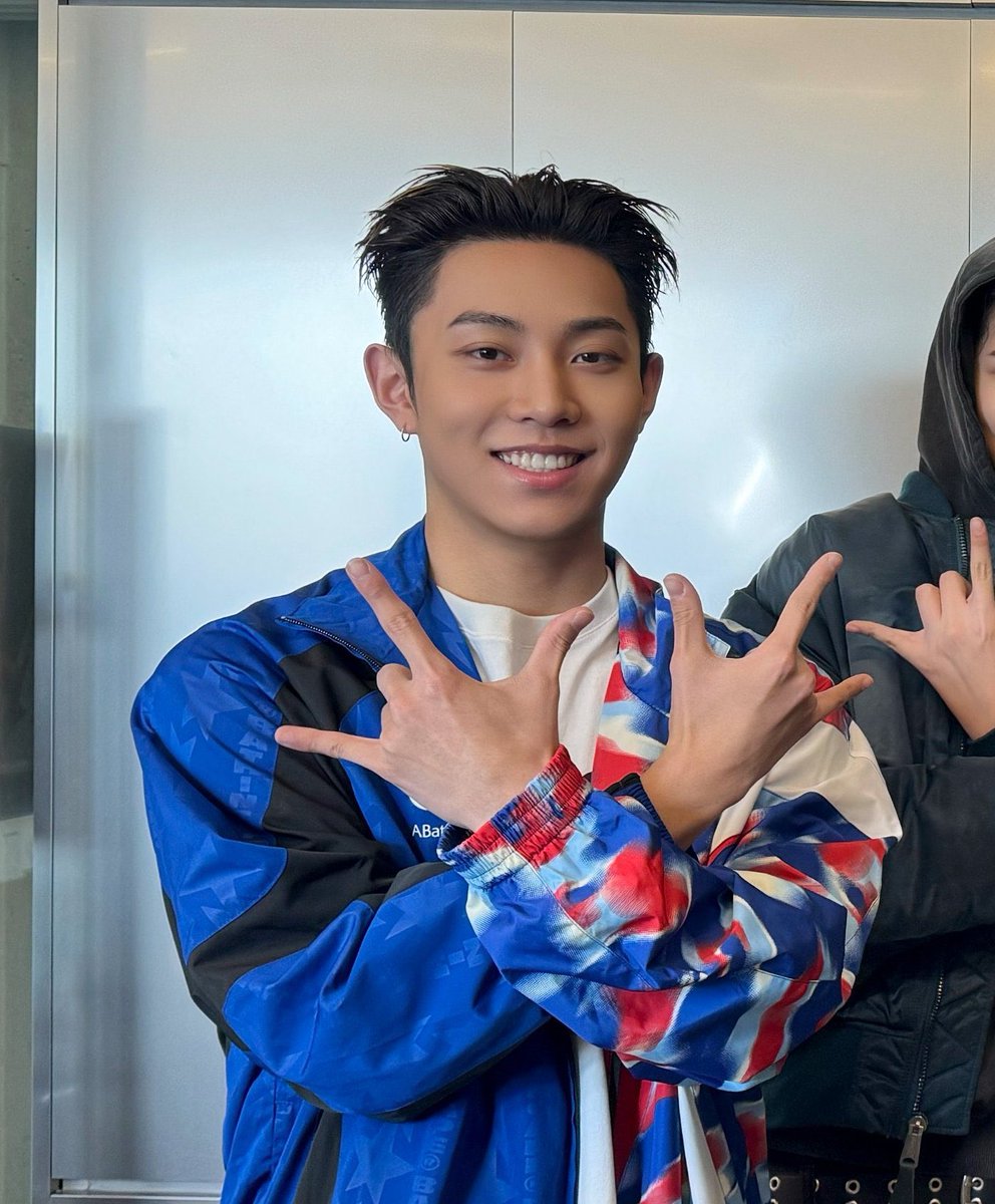 자스 ✮ tweet media