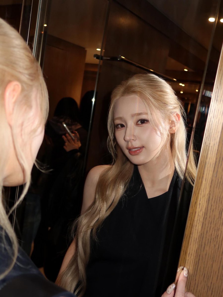 FranLiong's tweet image. 미연 인스타 🍜 💚 MIYEON INSTAGRAM 

#광고 #Ads @ amiparis #아미한남 #AmiHannam

MIYEON X AMI PARIS

#미연 #MIYEON
#조미연 #MY #CHOMIYEON
#ミヨン #曺薇娟 #赵美延