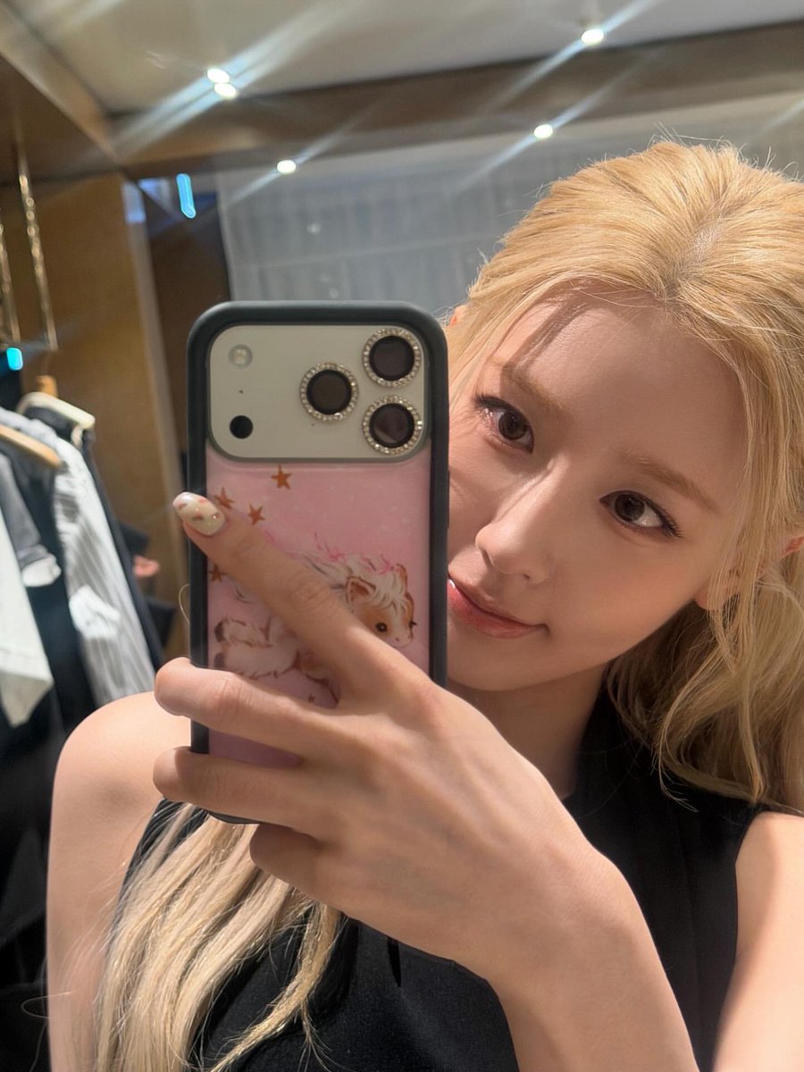 FranLiong's tweet image. 미연 인스타 🍜 💚 MIYEON INSTAGRAM 

#광고 #Ads @ amiparis #아미한남 #AmiHannam

MIYEON X AMI PARIS

#미연 #MIYEON
#조미연 #MY #CHOMIYEON
#ミヨン #曺薇娟 #赵美延