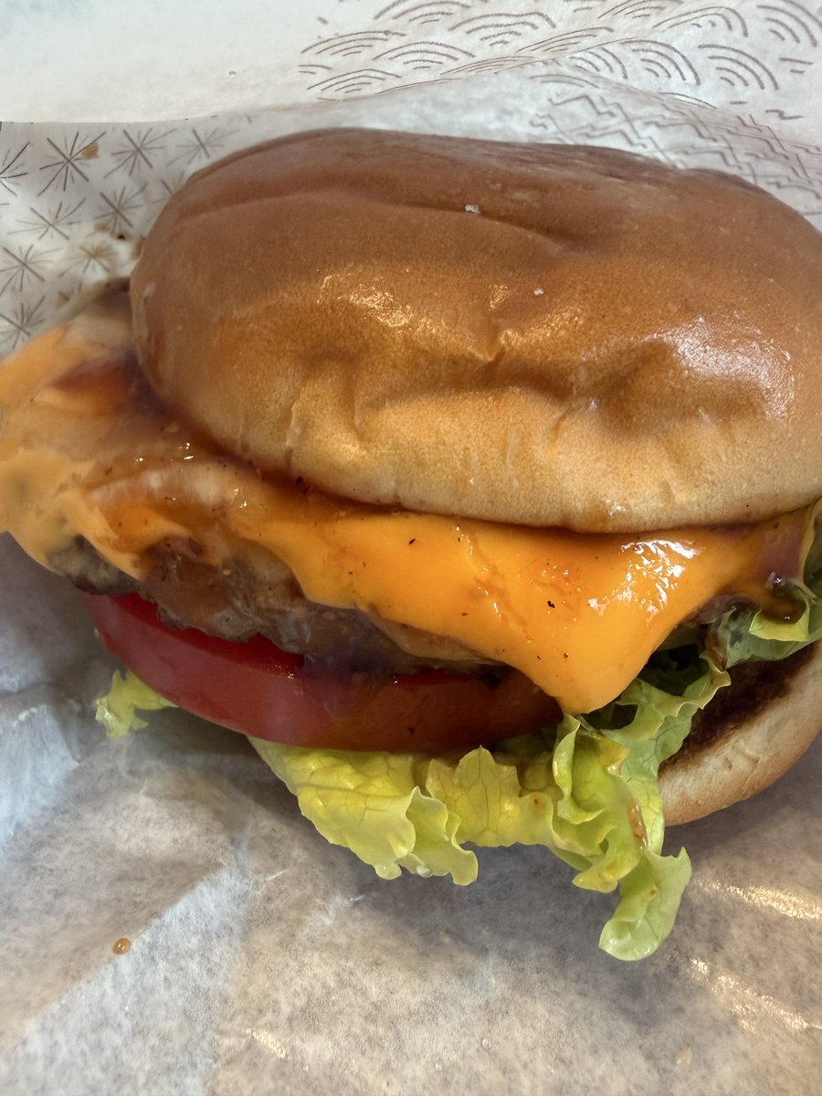 今日も半日😅

モスバーガー🍔✨