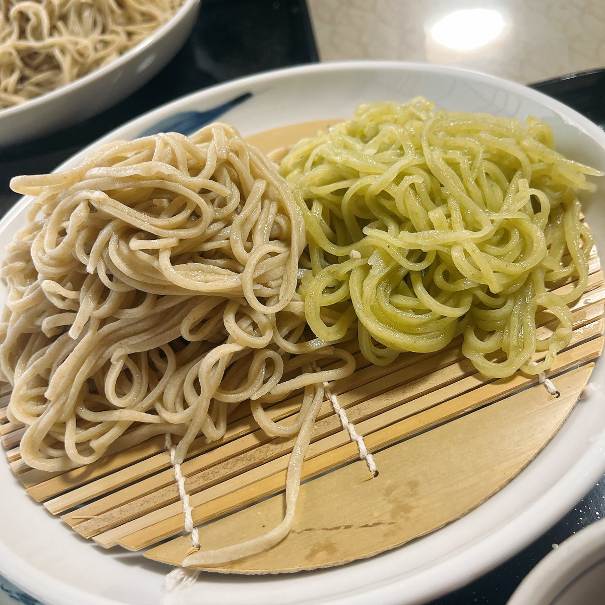 ららべる tweet media