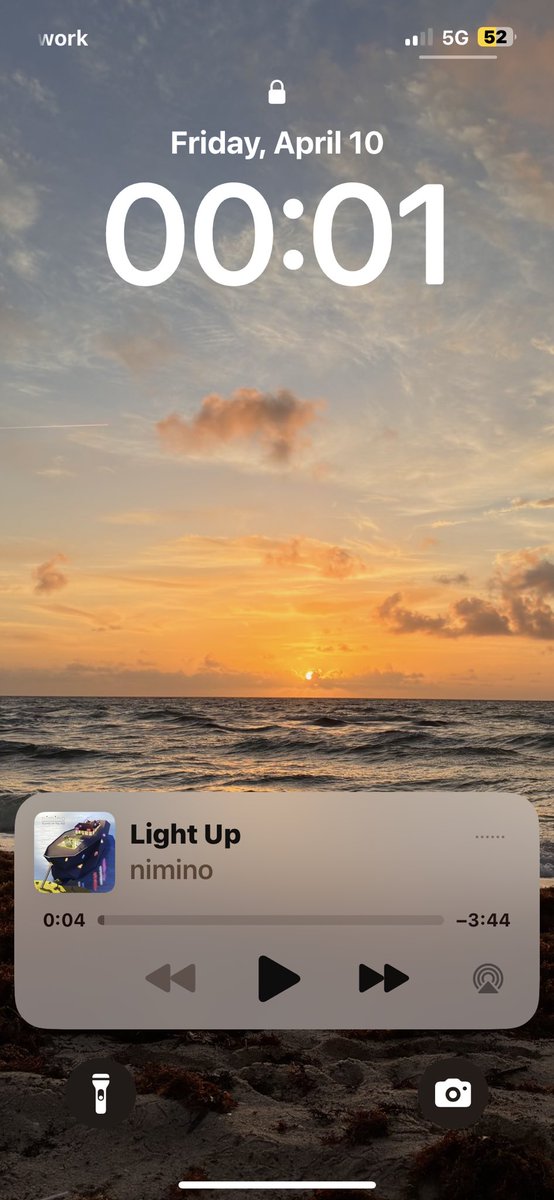 wegoloves22's tweet image. #fridayflow ✨💫