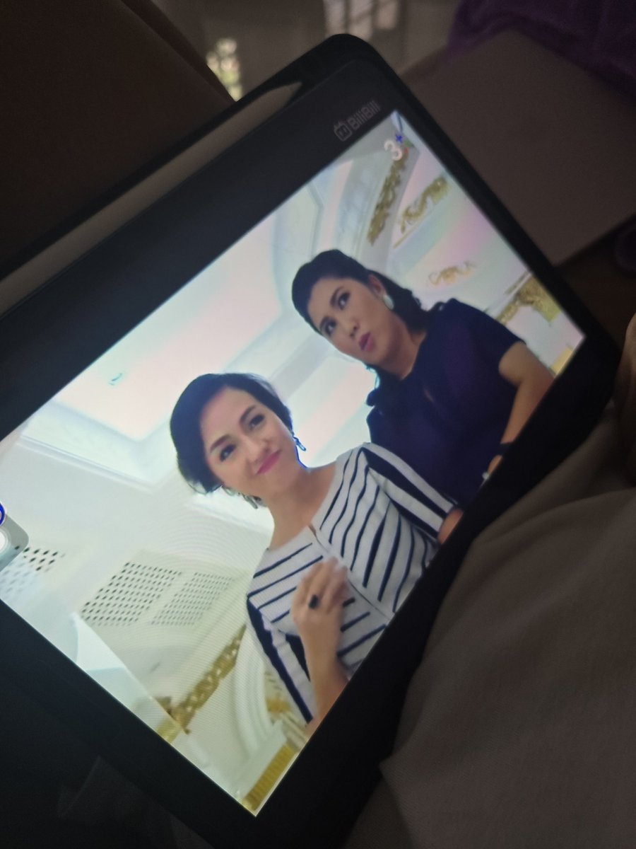 เมว tweet media