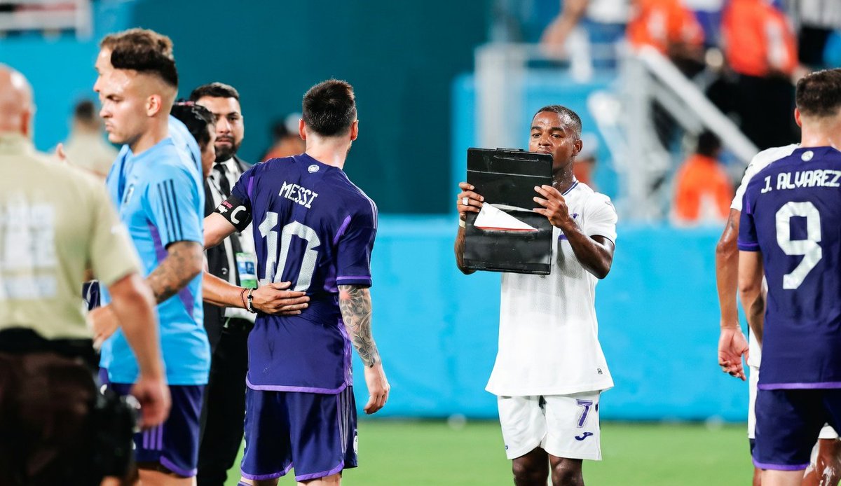 Noe Flores, El Judas💅😌 tweet media