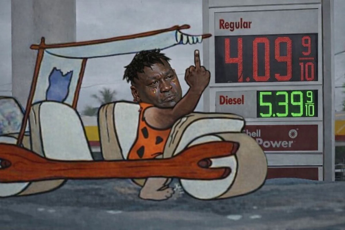 ShawnOGreen's tweet photo. When high gas prices forces you to buy a Flintmobile.. https://t.co/EY87xFhZlo