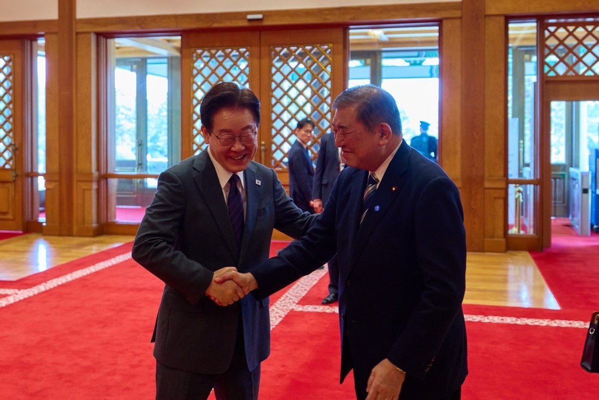 石破茂 tweet media