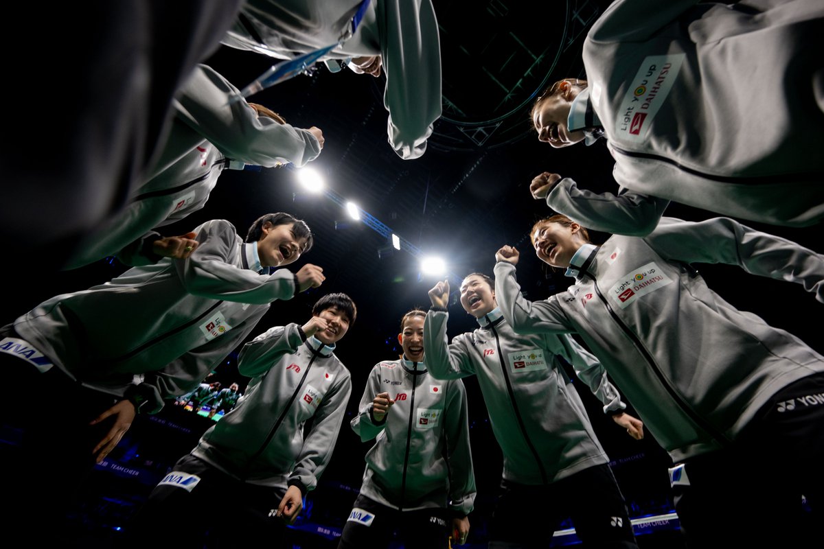 bwfmedia's tweet image. This is what team #badminton is all about. 🙌💪

1️⃣2️⃣ days to go!

#ThomasUberCupFinals #Horsens2026