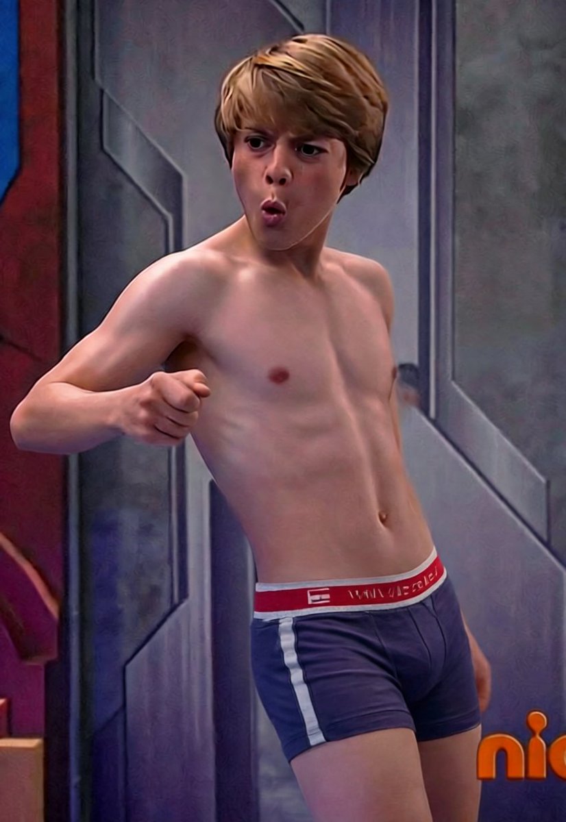 fin_ted's tweet photo. #jacenormanfakes #jacenormanbulge #fakebulge https://t.co/VgeiwgeR3V