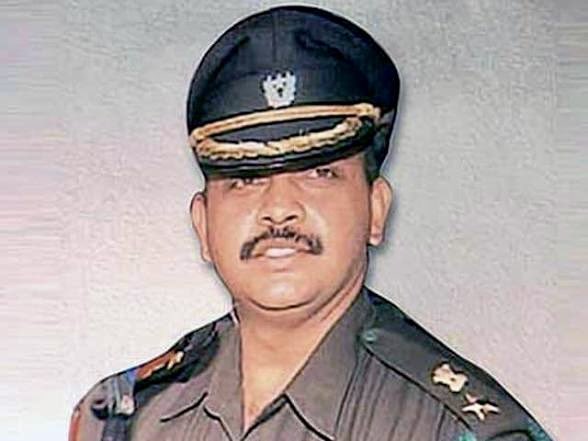 What a comeback, Brigadier Shrikant Purohit.
A fierce patriot branded by Congress as a “saffron terrorist” to appease Islamists.
Abducted while learning Arabic.
Falsely charged.
Incarcerated.
Tortured.
Nearly 18 years of his life gone.
UPA was truly India’s era of darkness.