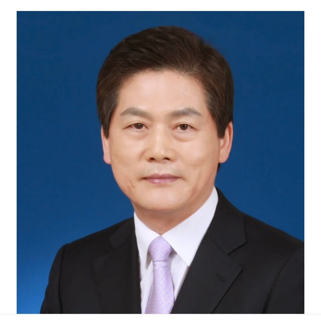 머스윽의 새 삶 tweet media