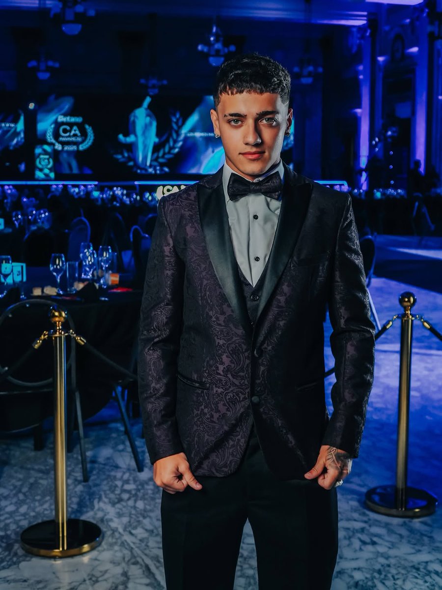 Axel.JR.Song tweet media