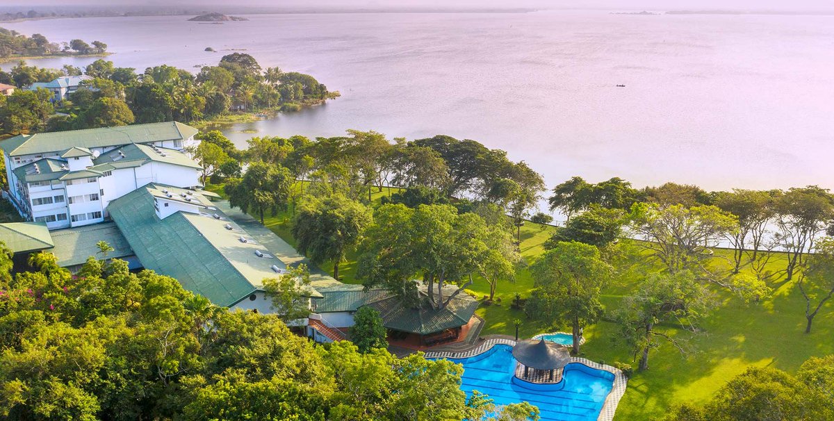 vacationentry's tweet image. Located by the serene Parakrama Reservoir, Hotel Sudu Araliya offers a perfect escape amidst breathtaking vistas. 

@araliyaclient 

#HotelSuduAraliya
#PolonnaruwaHotels
#NatureRetreat
#SriLankaTravel
#ReservoirViews
#BestResortsinSriLanka