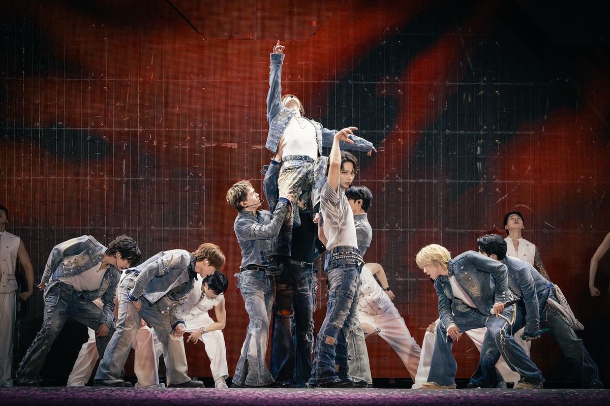 cine 🦦 tweet media