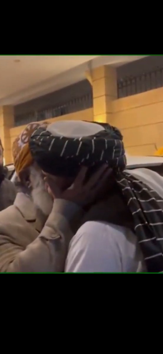 ګندمک tweet media