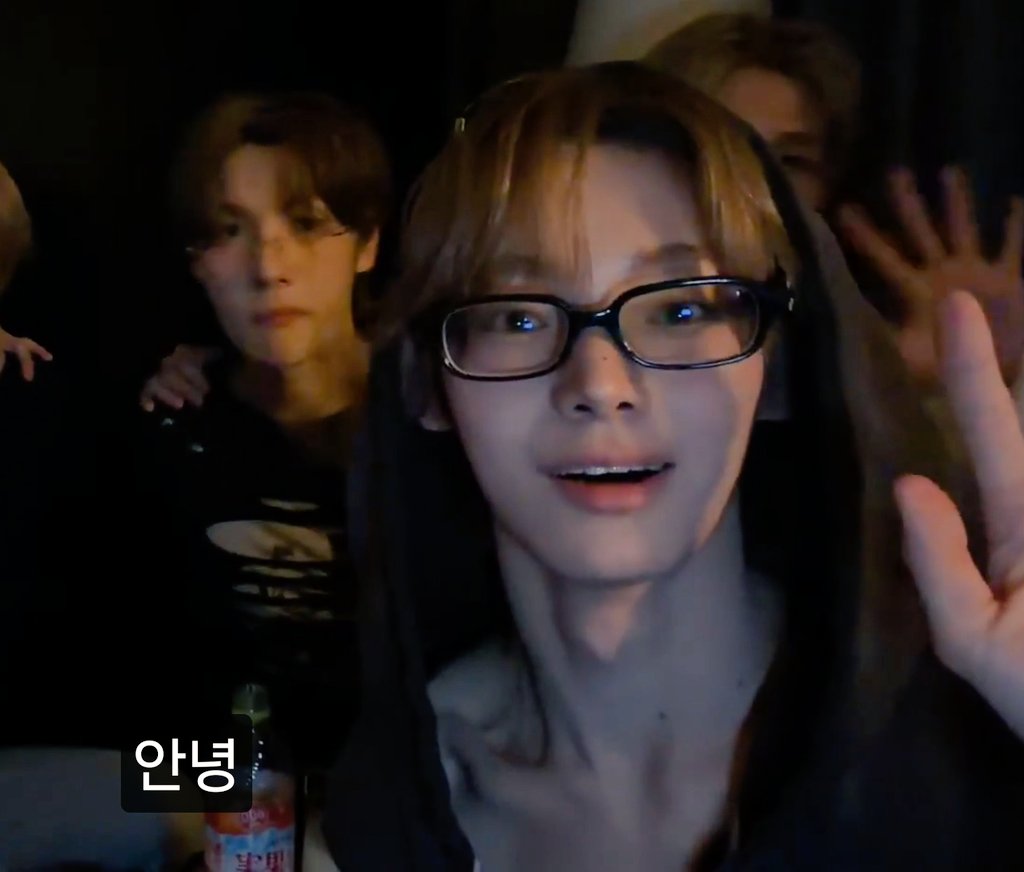 투만장자 tweet media