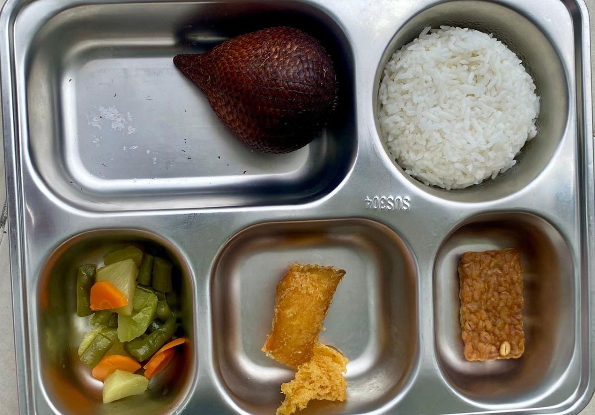 TxtdariUGM tweet media